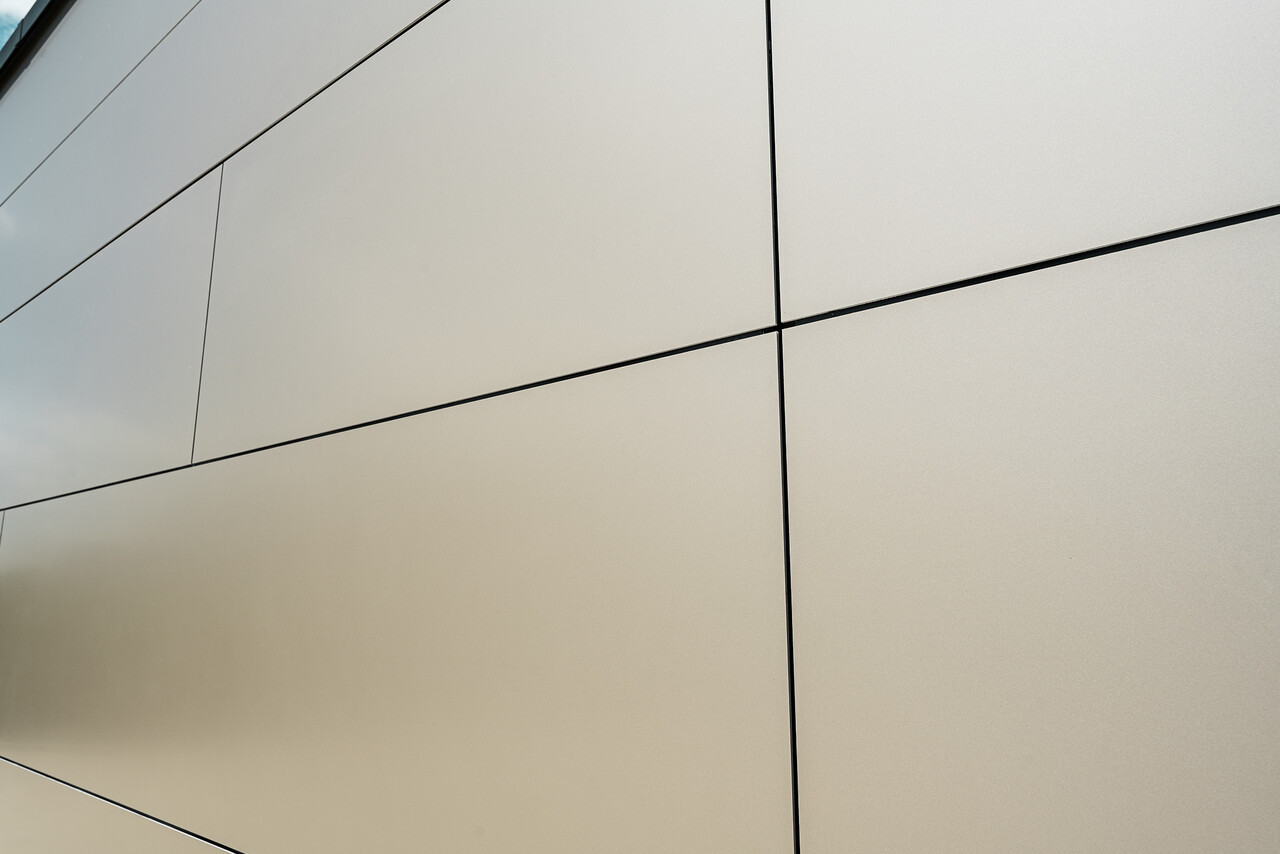 PREFABOND aluminium composite panels with bronze joints